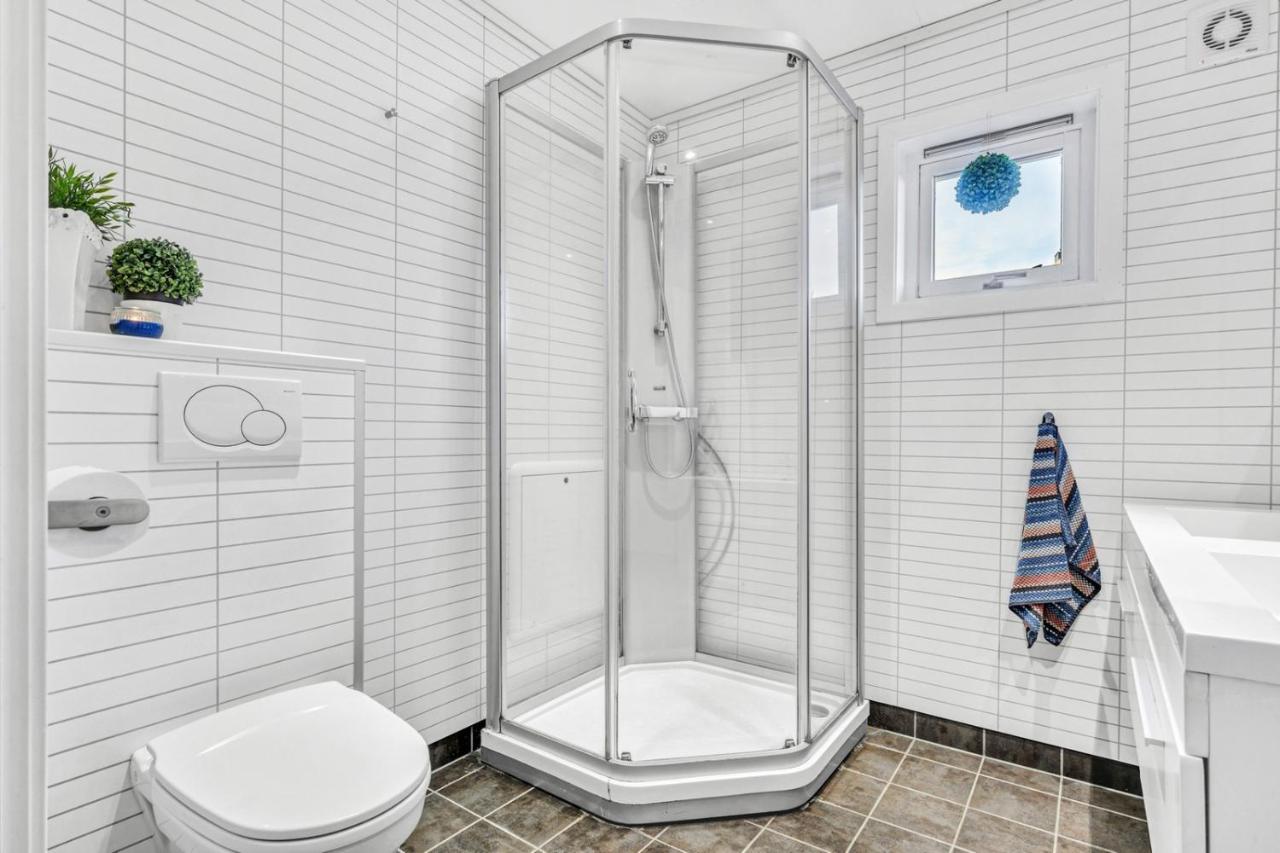 Private Room In Shared Apartment Trondheim Exterior photo